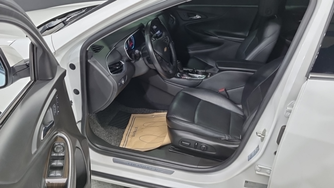 Chevrolet Malibu 2.0 Turbo LTZ Premium 2017 — фото 15