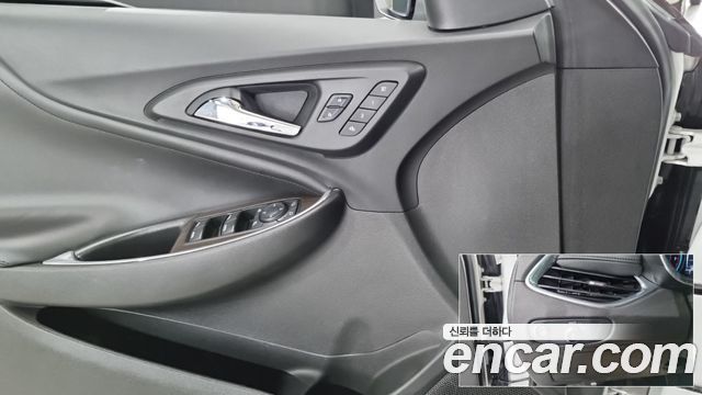 Chevrolet Malibu 2.0 Turbo LTZ Premium 2017 — фото 19