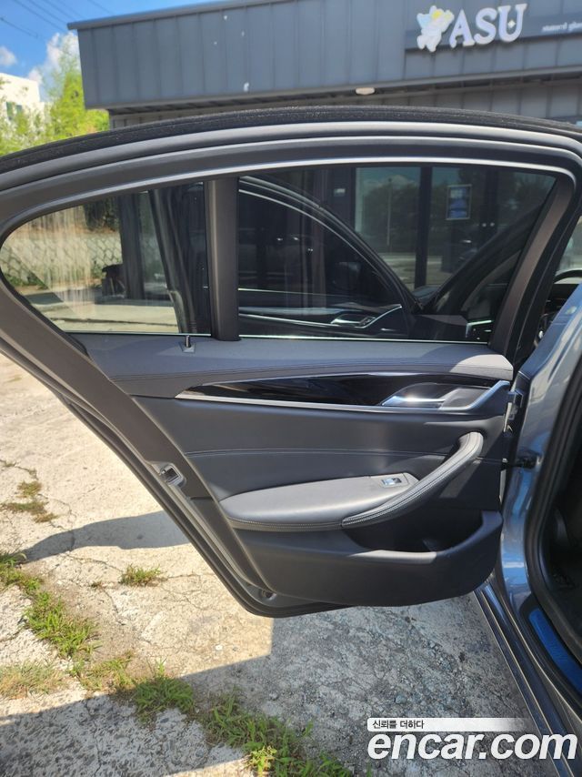 BMW 5 Series (G30) 530i Luxury 2020 — фото 16