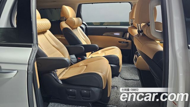 Kia Carnival (IV) Diesel 7-Seater Signature 2023 — фото 12