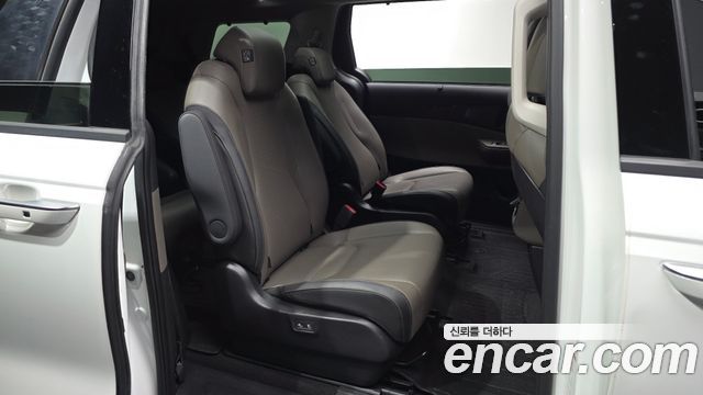 Kia Carnival (IV) Gasoline 9-Seater Signature 2024 — фото 16