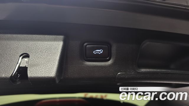 Hyundai Santa Fe HEV 1.6 2WD Prestige Choice 2023 — фото 16