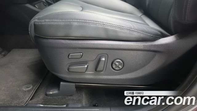 Hyundai Santa Fe HEV 1.6 2WD Prestige Choice 2023 — фото 32