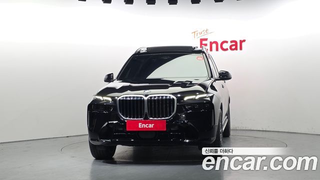 BMW X7 (G07) xDrive 40i M Sport 7STR 2025 — фото 3