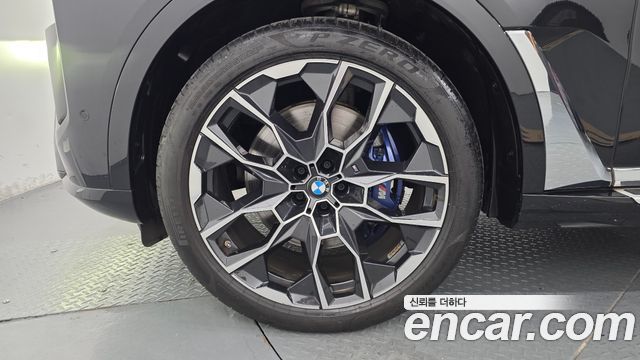 BMW X7 (G07) xDrive 40i M Sport 7STR 2025 — фото 5