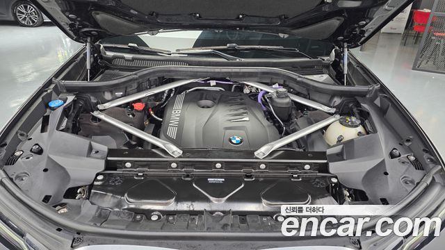 BMW X7 (G07) xDrive 40i M Sport 7STR 2025 — фото 6