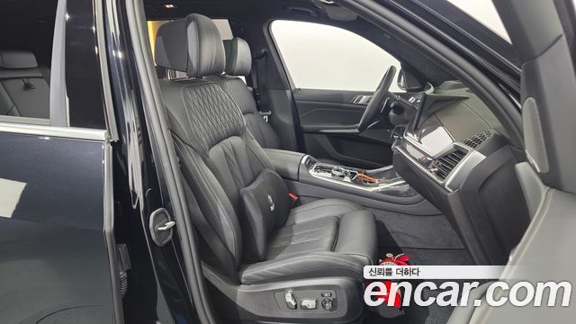 BMW X7 (G07) xDrive 40i M Sport 7STR 2025 — фото 12
