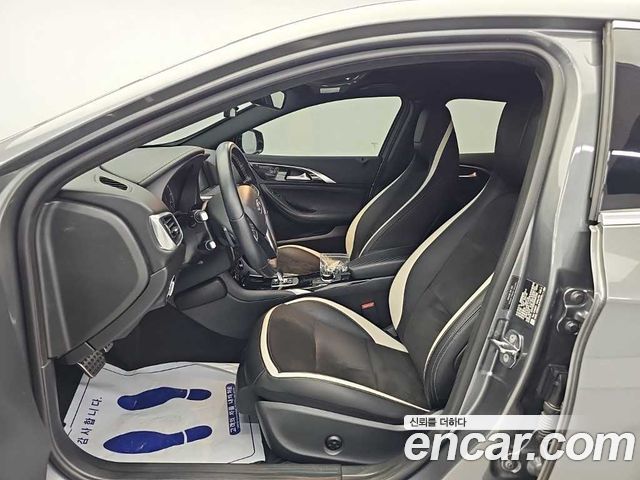 Infiniti Q30 2.0 Sport Essential 2019 — фото 15
