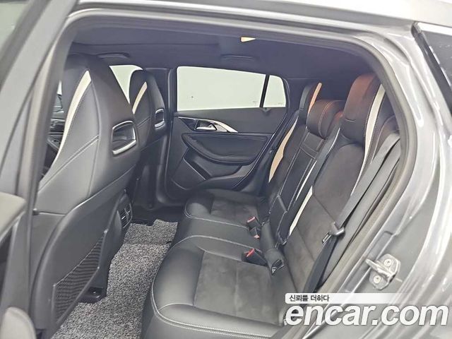 Infiniti Q30 2.0 Sport Essential 2019 — фото 16