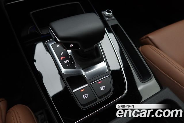 Audi Q5 (FY) 45 TFSI Quattro Premium 2021 — фото 9