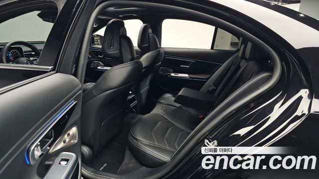 Mercedes-Benz E-Class (W214) E300 4MATIC AMG Line 2025 — фото 11