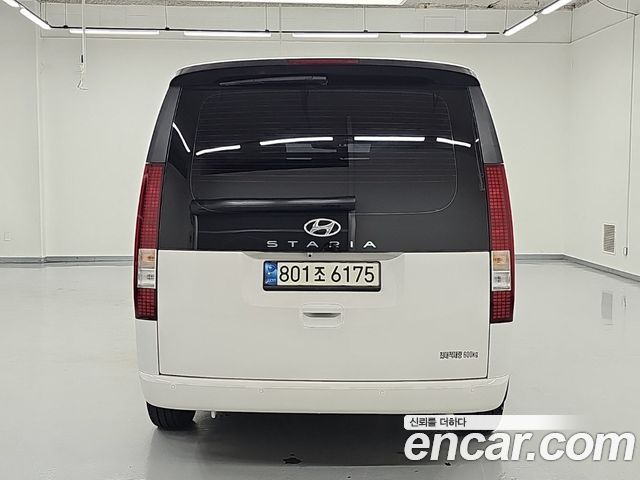 Hyundai Staria Cargo 5-Seater Modern 2022 — фото 3