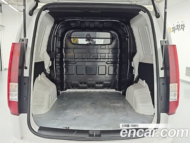 Hyundai Staria Cargo 5-Seater Modern 2022 — фото 22