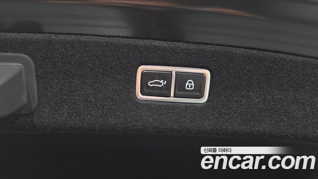 Genesis G90 (RS4) Gasoline 3.5 Turbo AWD 2022 — фото 18