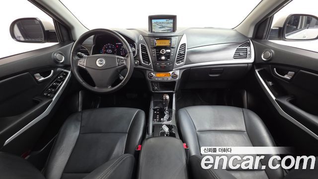 KG Mobility (SsangYong) Korando C 2.0 CVT 2WD Deluxe 2014 — фото 7
