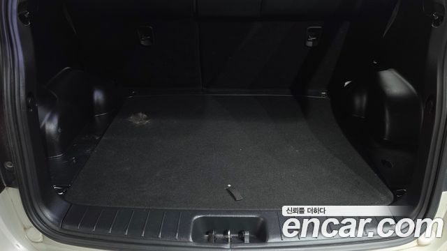 KG Mobility (SsangYong) Korando C 2.0 CVT 2WD Deluxe 2014 — фото 17