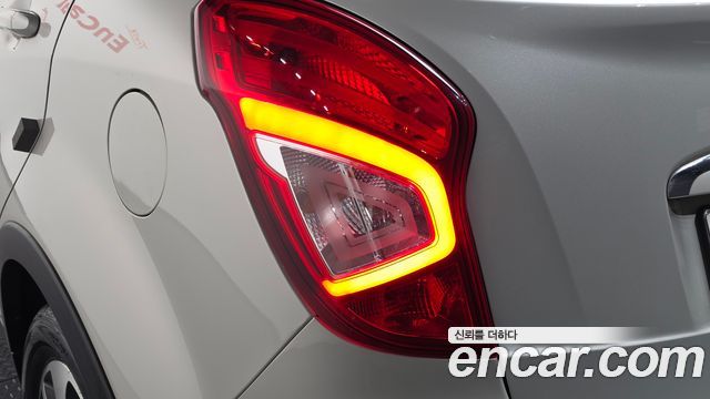 KG Mobility (SsangYong) Korando C 2.0 CVT 2WD Deluxe 2014 — фото 23
