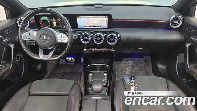 Mercedes-Benz A-Class (W177) AMG A35 4MATIC Sedan 2021 — фото 7