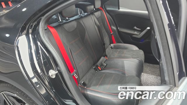 Mercedes-Benz A-Class (W177) AMG A35 4MATIC Sedan 2021 — фото 12