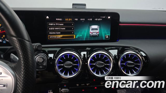 Mercedes-Benz A-Class (W177) AMG A35 4MATIC Sedan 2021 — фото 14