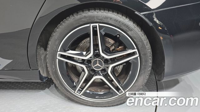Mercedes-Benz A-Class (W177) AMG A35 4MATIC Sedan 2021 — фото 21