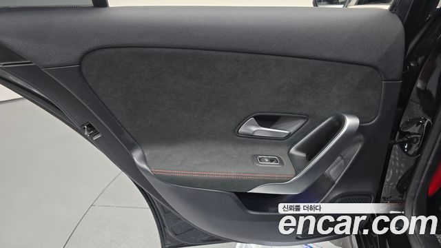 Mercedes-Benz A-Class (W177) AMG A35 4MATIC Sedan 2021 — фото 25