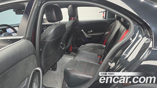 Mercedes-Benz A-Class (W177) AMG A35 4MATIC Sedan 2021 — фото 26