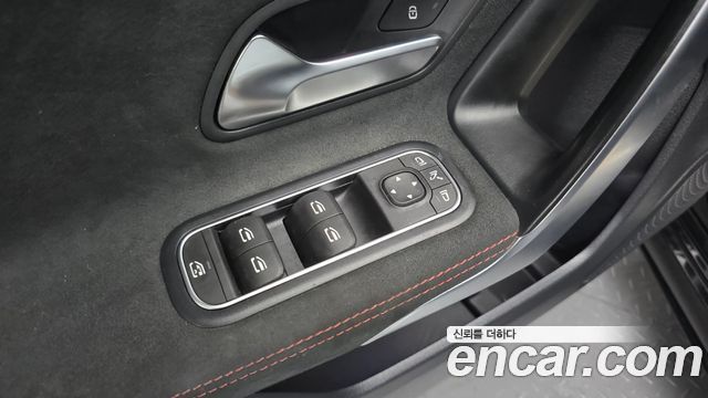 Mercedes-Benz A-Class (W177) AMG A35 4MATIC Sedan 2021 — фото 29