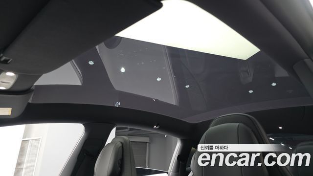 Tesla Model Y L Long Range AWD 2026 — фото 16