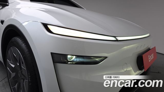 Tesla Model Y L Long Range AWD 2026 — фото 22