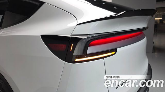 Tesla Model Y L Long Range AWD 2026 — фото 23