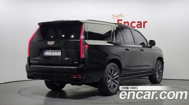 Cadillac Escalade (V) 6.2 ESV ESV Sports Platinum 2023 — фото 2