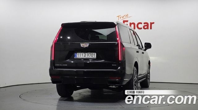 Cadillac Escalade (V) 6.2 ESV ESV Sports Platinum 2023 — фото 4