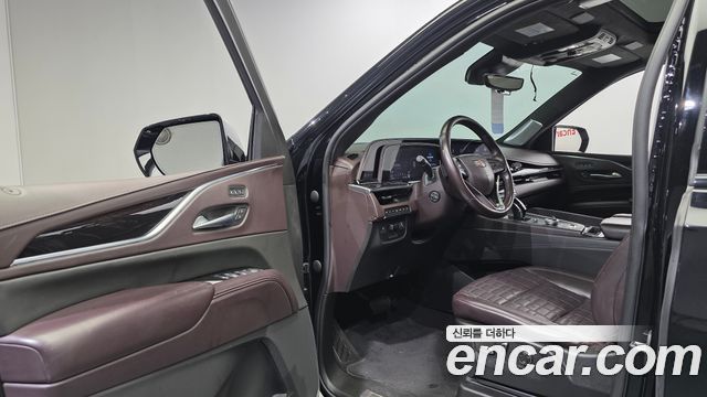 Cadillac Escalade (V) 6.2 ESV ESV Sports Platinum 2023 — фото 10