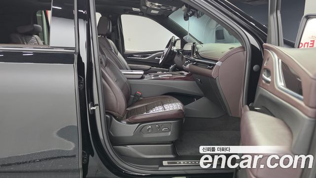 Cadillac Escalade (V) 6.2 ESV ESV Sports Platinum 2023 — фото 11