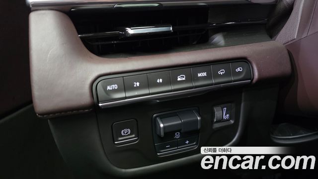 Cadillac Escalade (V) 6.2 ESV ESV Sports Platinum 2023 — фото 16