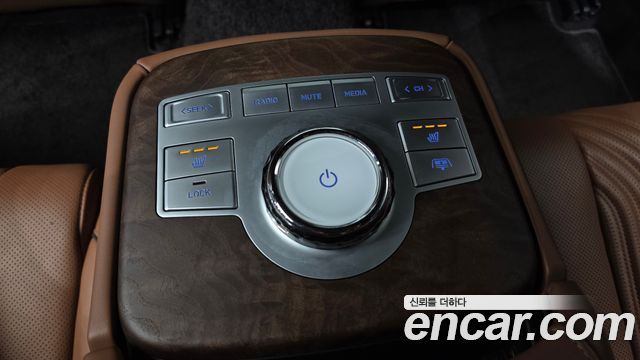Genesis G80 (RG3) Gasoline 2.5 Turbo 2WD 2024 — фото 19