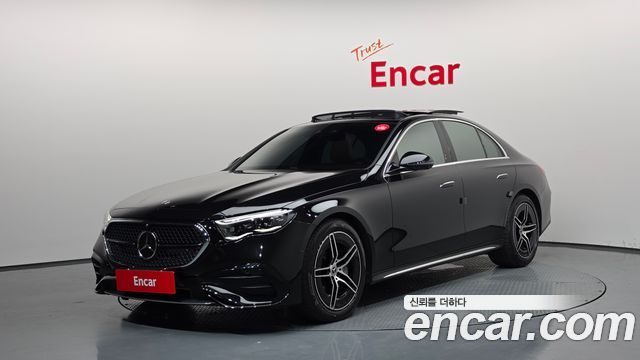 Mercedes-Benz E-Class (W214) E300 4MATIC AMG Line 2025 — фото 1