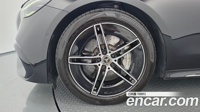 Mercedes-Benz E-Class (W214) E300 4MATIC AMG Line 2025 — фото 5