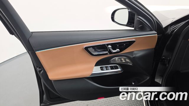 Mercedes-Benz E-Class (W214) E300 4MATIC AMG Line 2025 — фото 24