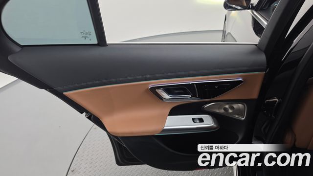 Mercedes-Benz E-Class (W214) E300 4MATIC AMG Line 2025 — фото 25