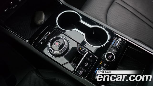 Kia K5 (III) 2.0 LPi Prestige 2024 — фото 9