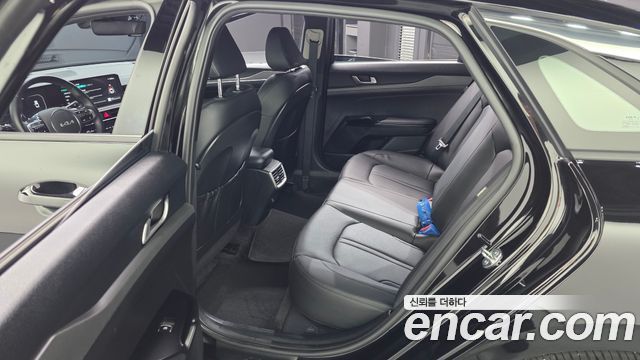 Kia K5 (III) 2.0 LPi Prestige 2024 — фото 11