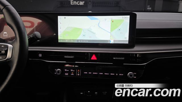 Kia K5 (III) 2.0 LPi Prestige 2024 — фото 16