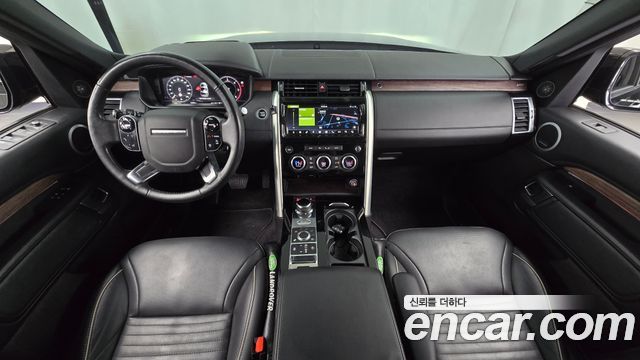 Land Rover Discovery 5 3.0 SD6 HSE Luxury 2019 — фото 7