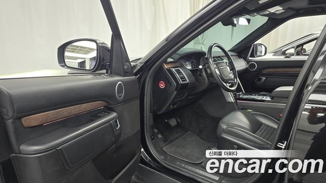 Land Rover Discovery 5 3.0 SD6 HSE Luxury 2019 — фото 10