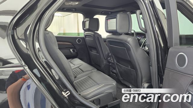 Land Rover Discovery 5 3.0 SD6 HSE Luxury 2019 — фото 12