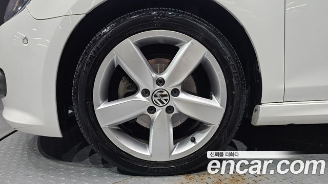 Volkswagen Golf (VI) 2.0 TDI StyleEdition 2013 — фото 5