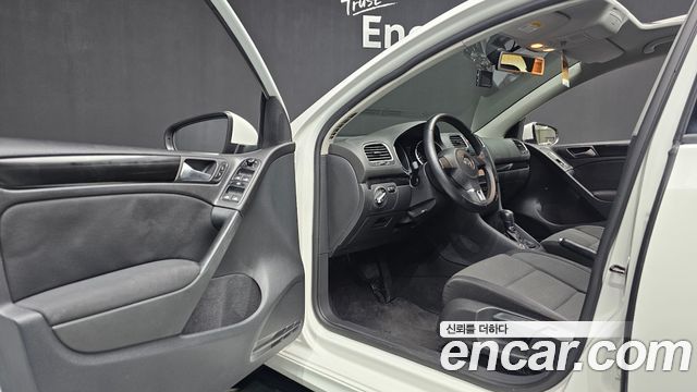Volkswagen Golf (VI) 2.0 TDI StyleEdition 2013 — фото 10