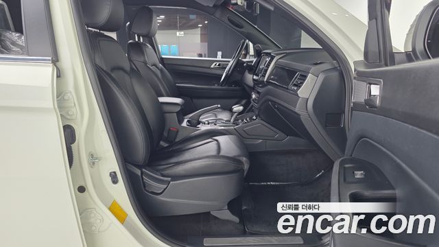 KG Mobility (SsangYong) Rexton Sports Diesel 2.2 4WD Prestige 2023 — фото 15